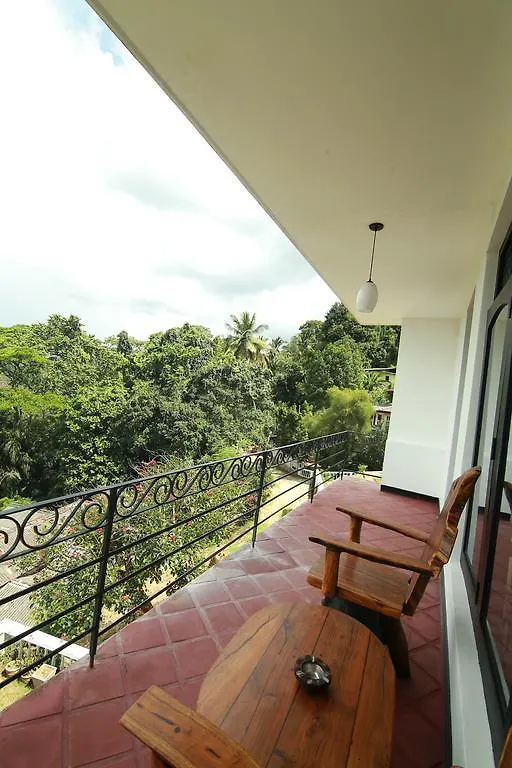 Mahaweli Regent Hotel Kandy