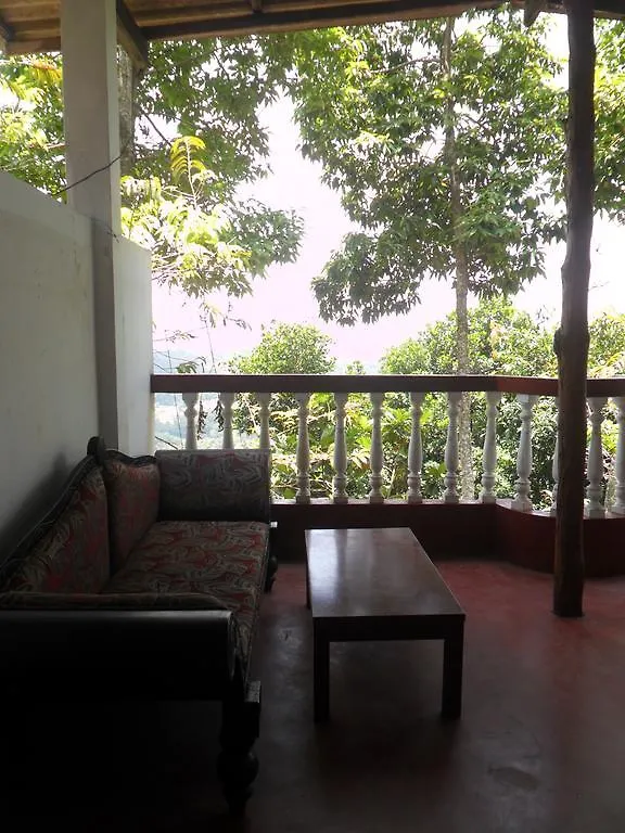 Mahaweli Regent Hotel Kandy 3*,