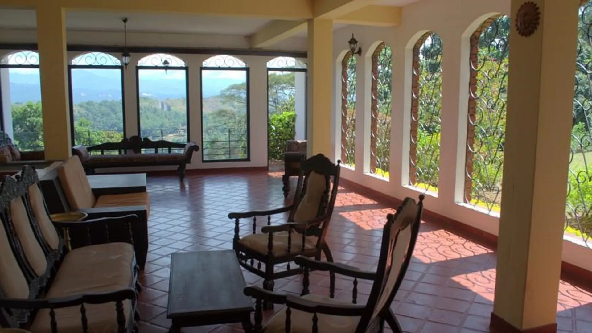 Mahaweli Regent Hotel Kandy